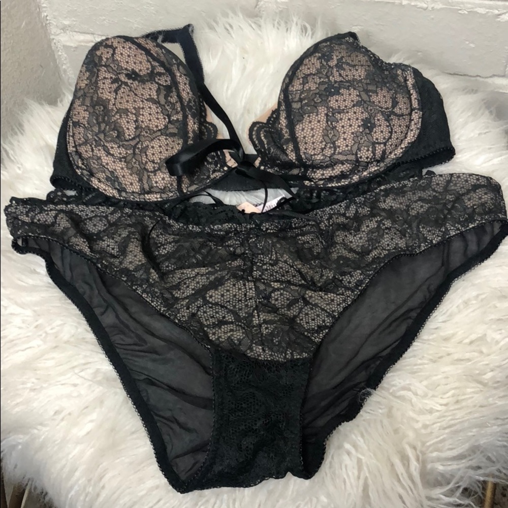 Victoria’s Secret Set